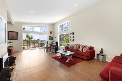 Photo of property in 174 Forest Hill Road, Henderson, Auckland, 0612