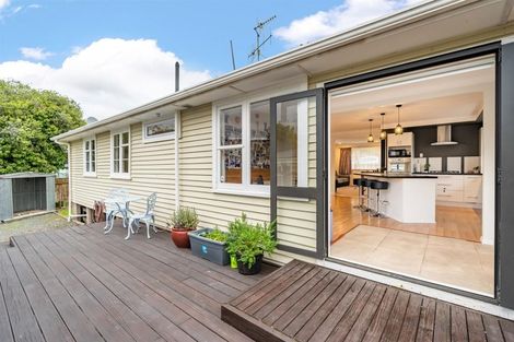 Photo of property in 4 Sharpe Crescent, Wainuiomata, Lower Hutt, 5014