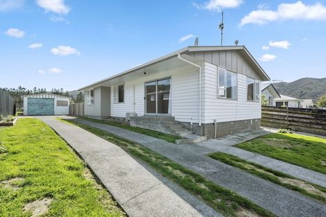 Photo of property in 18 Stockdale Street, Wainuiomata, Lower Hutt, 5014