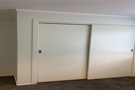 Photo of property in 8a/30 Westward Ho, Glen Eden, Auckland, 0602