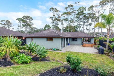 Photo of property in 61 Sapperton Drive, Henderson, Auckland, 0612