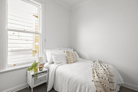 Photo of property in 20 Kenwyn Terrace, Newtown, Wellington, 6021