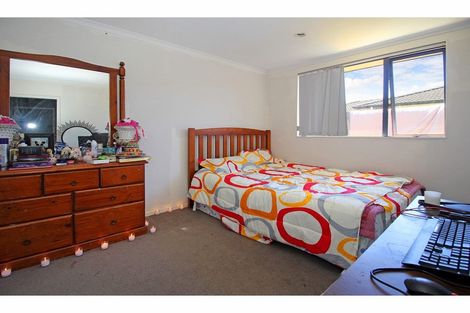 Photo of property in 122 Naylors Drive, Mangere, Auckland, 2022