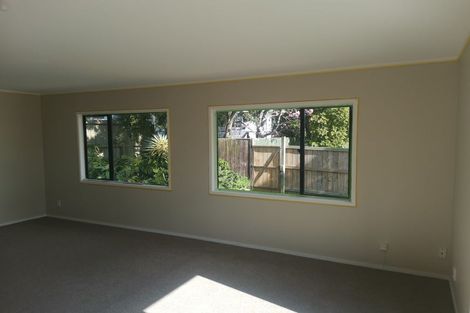 Photo of property in 6 Northall Road, New Lynn, Auckland, 0600