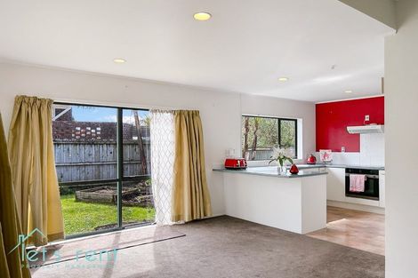 Photo of property in 1/150 Rosebank Road, Avondale, Auckland, 1026
