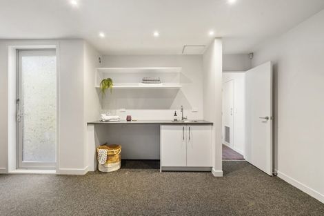 Photo of property in 1/14 Rothesay Bay Road, Rothesay Bay, Auckland, 0630