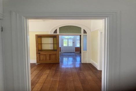 Photo of property in 2 Stanley Street, Berhampore, Wellington, 6023