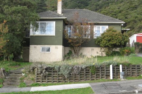 Photo of property in 53 Wilkie Crescent, Naenae, Lower Hutt, 5011