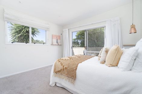 Photo of property in 1 The Spinney, Titahi Bay, Porirua, 5022