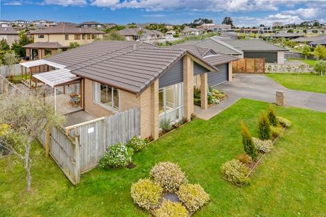 Photo of property in 19 Anchorite Way, Red Beach, 0932