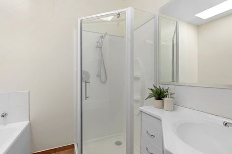 Photo of property in 76a Wai-iti Crescent, Woburn, Lower Hutt, 5010