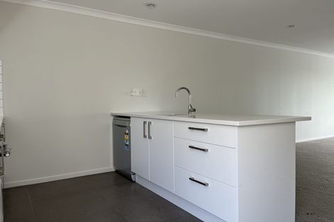 Photo of property in 9/46 Carlos Drive, Flat Bush, Auckland, 2016