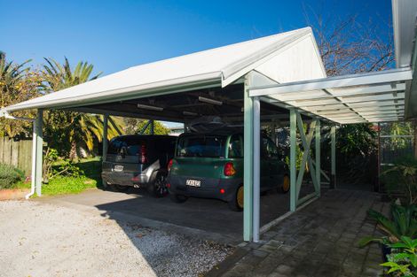 Photo of property in 56 Awapuni Road, Awapuni, Gisborne, 4010