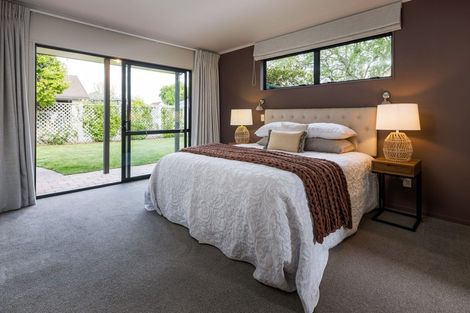 Photo of property in 24 Taylor Street, Cambridge, 3434