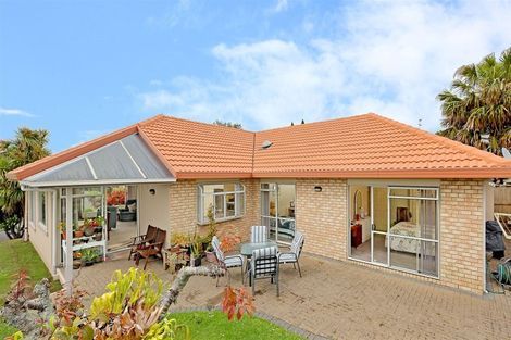 Photo of property in 5 Somerton Rise, Henderson, Auckland, 0612