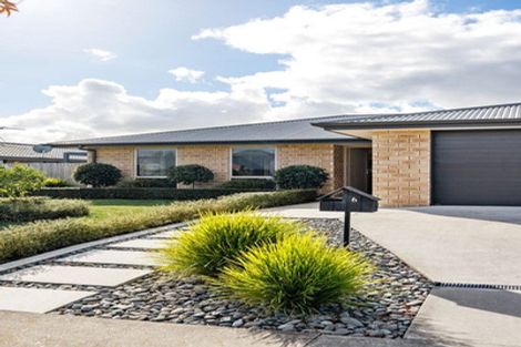 Photo of property in 6 Jarrett Terrace, Leamington, Cambridge, 3432