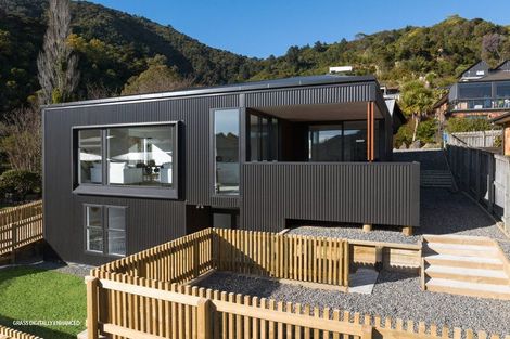 Photo of property in 12a Russell Street, Picton, 7220