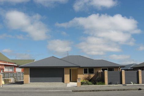Photo of property in 60 Cox Street, Ashburton, 7700