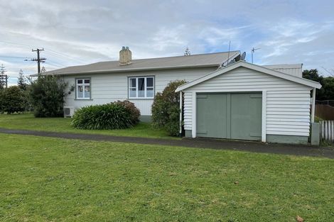 Photo of property in 3 High Street West, Waitara, 4320