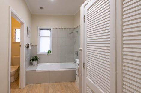 Photo of property in 1 Douglas Mclean Avenue, Marewa, Napier, 4110