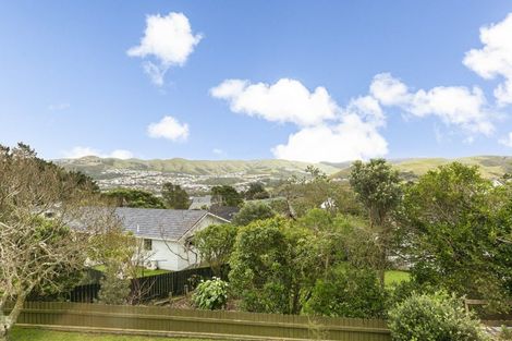 Photo of property in 6 Dominica Crescent, Grenada Village, Wellington, 6037
