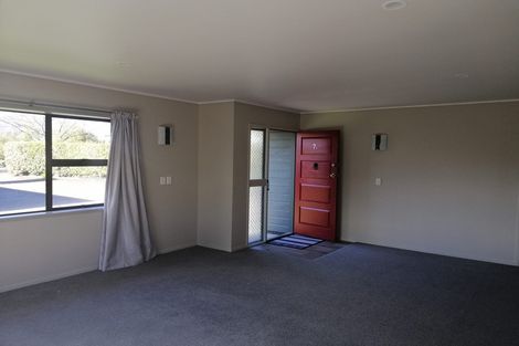 Photo of property in 2/7 Kathleen Place, Rainbow Point, Taupo, 3330