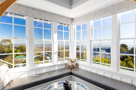 Photo of property in 104 Dyers Pass Road, Cashmere, Christchurch, 8022