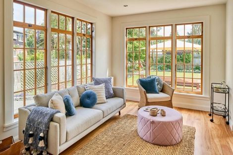 Photo of property in 3 Nikau Grove, Woburn, Lower Hutt, 5010