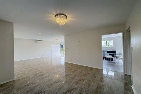 Photo of property in 17 Meteor Place, Schnapper Rock, Auckland, 0632