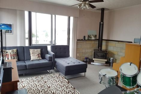 Photo of property in 221 Sunnynook Road, Wairau Valley, Auckland, 0627