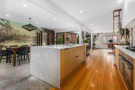 Photo of property in 19 Hillcrest Road, Raumati South, Paraparaumu, 5032