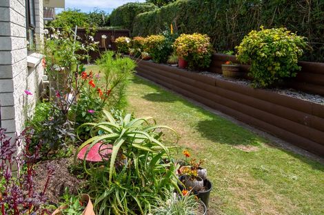 Photo of property in 4/13 Chilman Street, Strandon, New Plymouth, 4312