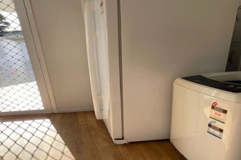 Photo of property in 2/49 Castor Road, Castor Bay, Auckland, 0620