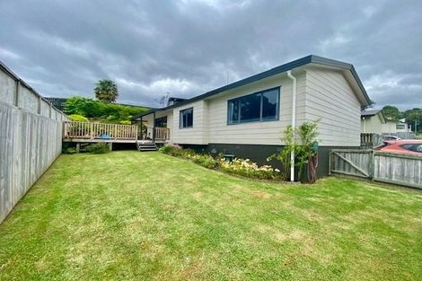 Photo of property in 4 Farrow Way, Welcome Bay, Tauranga, 3112