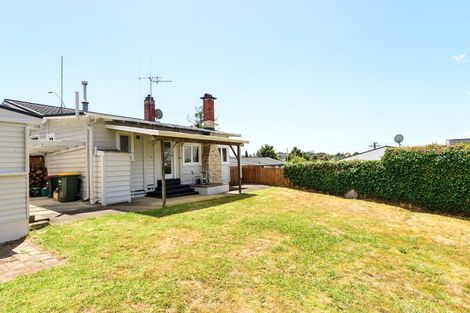 Photo of property in 75 Tuhikaramea Road, Dinsdale, Hamilton, 3204