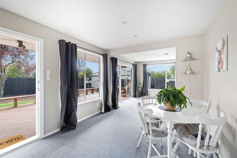 Photo of property in 22 Mckellar Place, Hornby, Christchurch, 8042