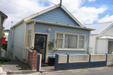Photo of property in 21 Moir Street, Mount Victoria, Wellington, 6011