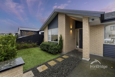 Photo of property in 6 Koral Lane, Broomfield, Christchurch, 8042