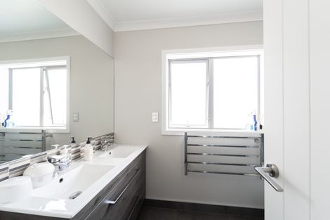 Photo of property in 62 Caldera Drive, Long Bay, Auckland, 0630