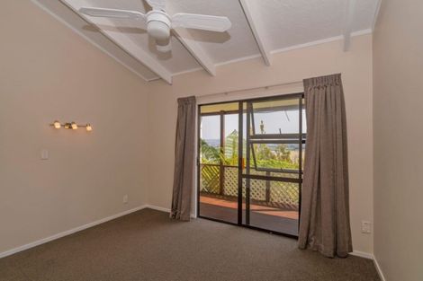 Photo of property in 4 Puriri Place, Whitianga, 3510