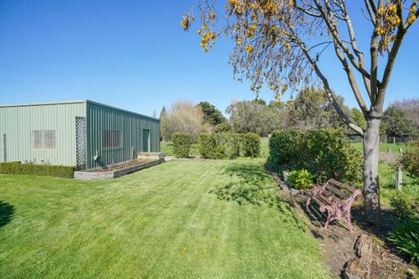 Photo of property in 211 Dunns Road, Otatara, Invercargill, 9879