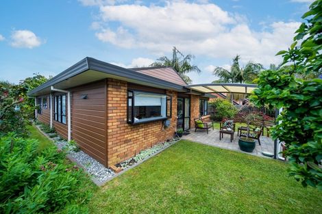 Photo of property in 2/108 Western Hills Drive, Kensington, Whangarei, 0112