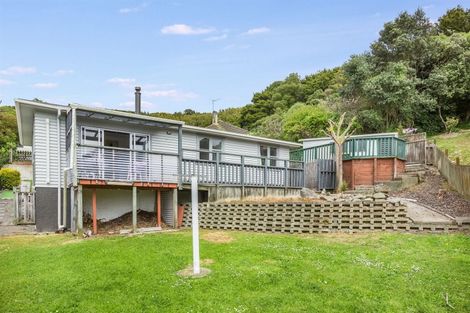 Photo of property in 18 Waiho Terrace, Elsdon, Porirua, 5022
