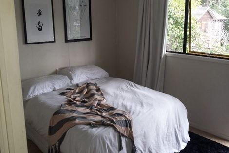 Photo of property in 1/6 Lyons Avenue, Murrays Bay, Auckland, 0630