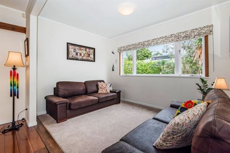 Photo of property in 2/26 Glenvar Road, Torbay, Auckland, 0630