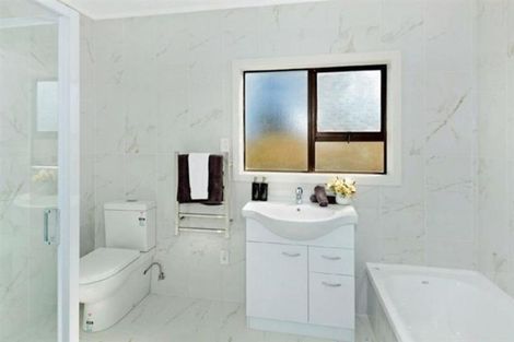 Photo of property in 517 Whangaparaoa Road, Stanmore Bay, Whangaparaoa, 0932