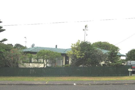 Photo of property in 73 Seaview Road, Glenfield, Auckland, 0629