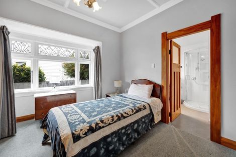 Photo of property in 17 Albion Street, Hawera, 4610