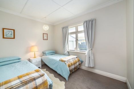 Photo of property in 45 Cambridge Terrace, Masterton, 5810