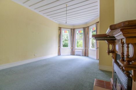 Photo of property in 100 Halcombe Road, Feilding, 4775